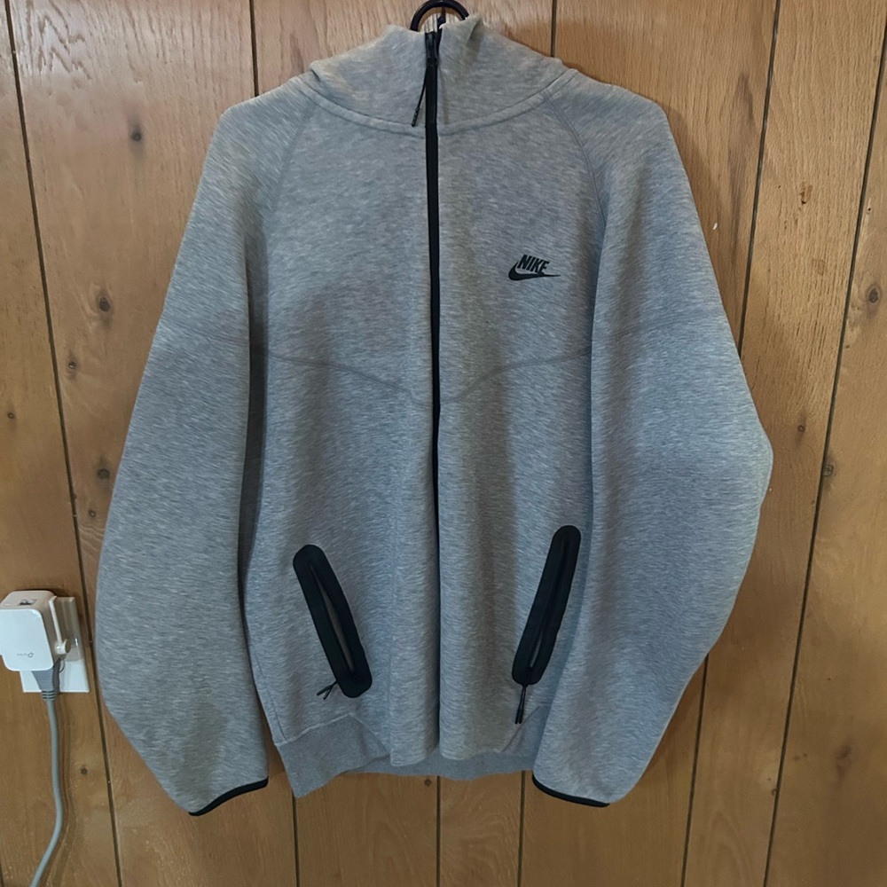 Nike Men's Zip-Up Sweater in Gray